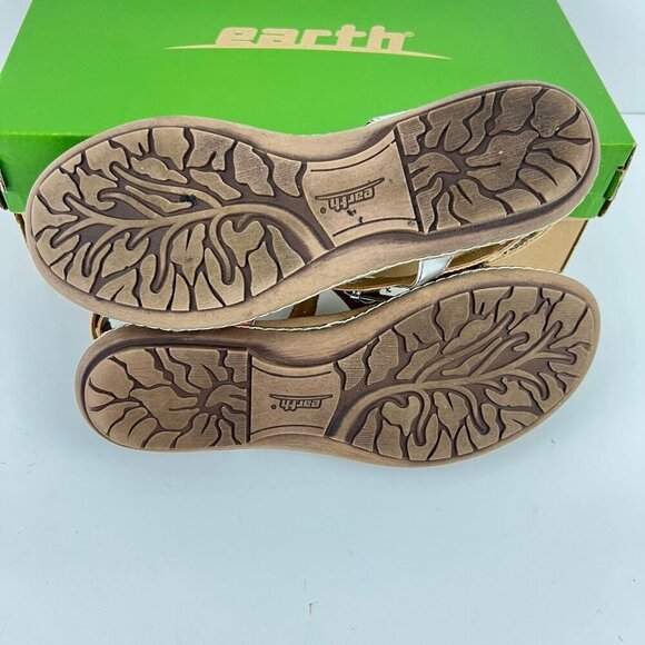 Earth Womens Sandy White Multi Sandals 7.5B Strappy Design With Buckle Straps - Picture 4 of 11